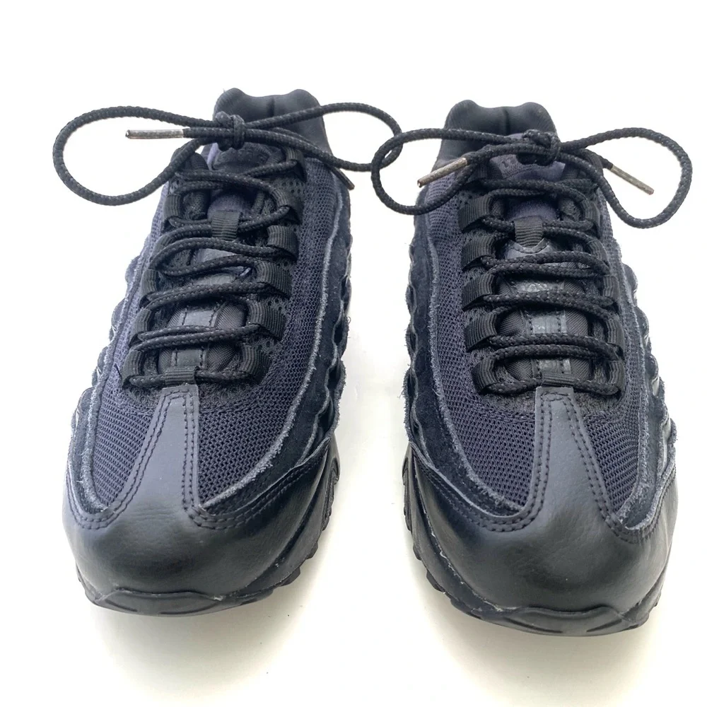 Nike Youth AirMax 95 GS Triple Black Running Trainer